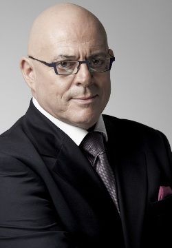 Over the years, Robert Whitehead has received many awards for playing Barker Haines in Isidingo. His awards include a Duku Duku award and a Safta for best ... - FranklySpeaking_Barker