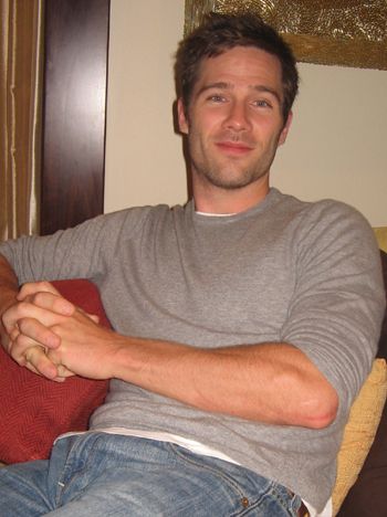 luke_macfarlane_1