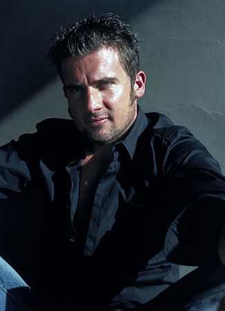 Dominic Purcell_03