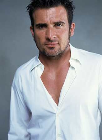 Dominic Purcell_04