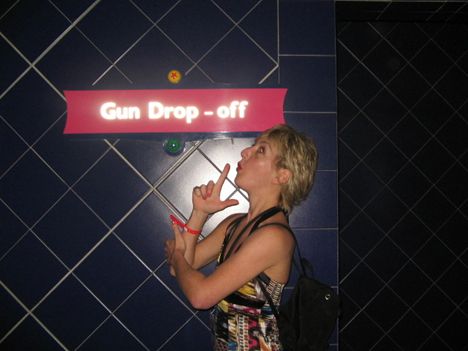 gun_drop_off