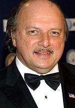 net worth of dennis franz