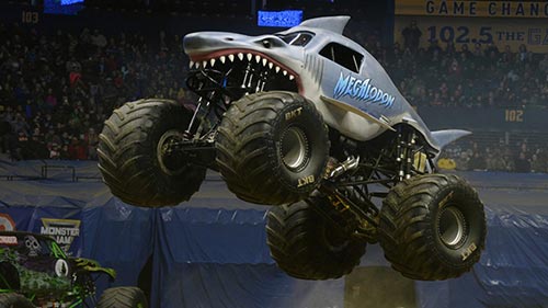 Diesel Brothers: Monster Jam Breaking World Records