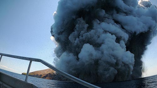 The Volcano: Rescue from Whakaari