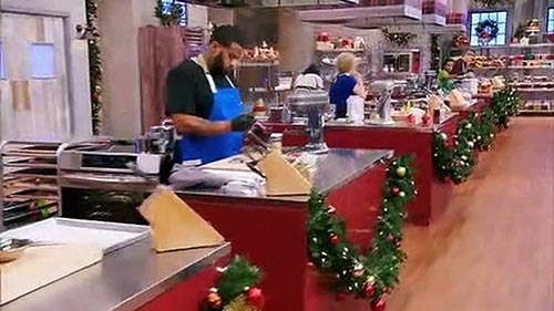 Holiday Baking Championship 9