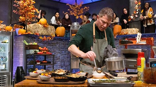 Beat Bobby Flay: Holiday Throwdown 3